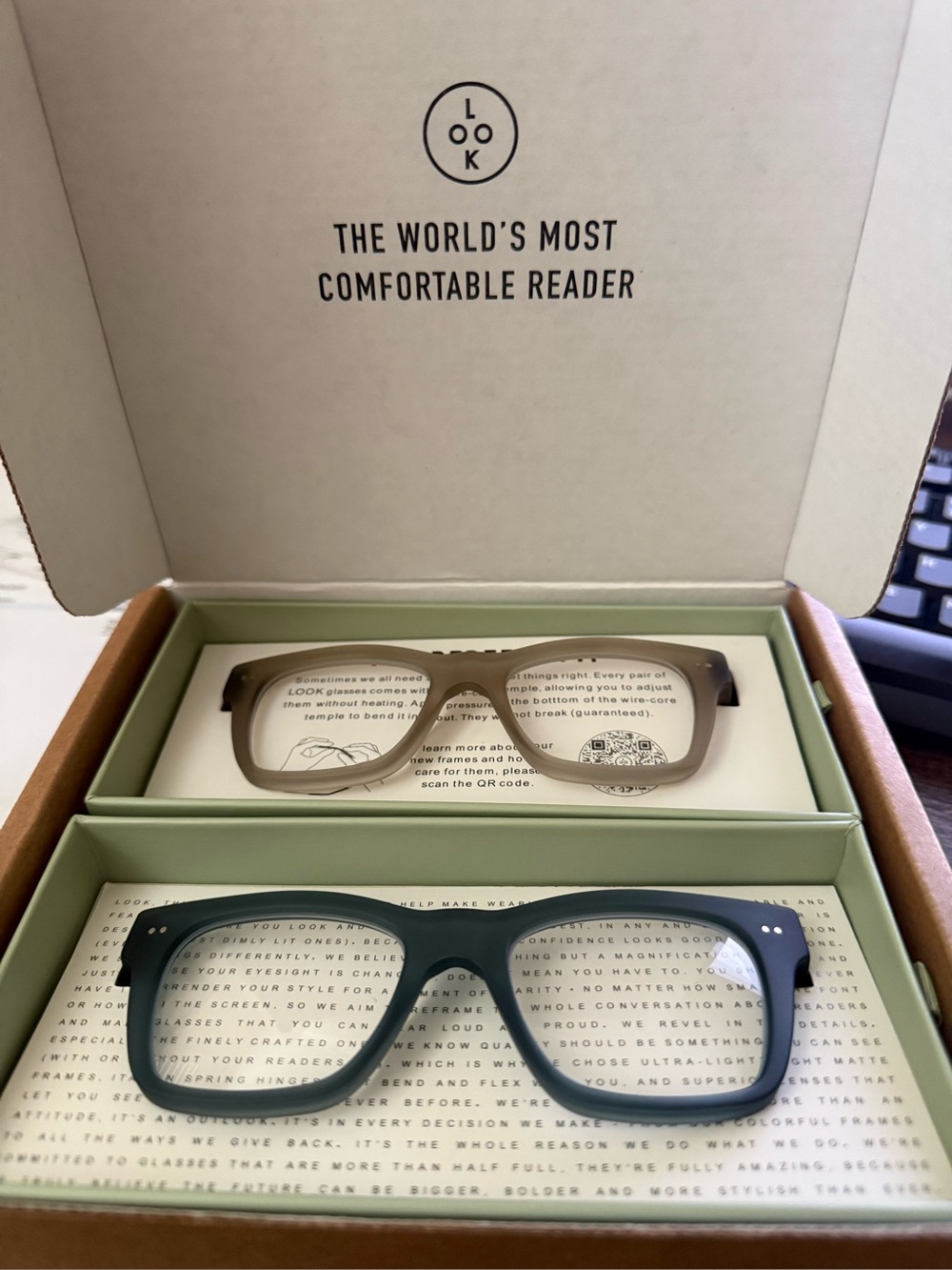 2 pair NEW Look Optic Cosmo Progressive Readers 2.5